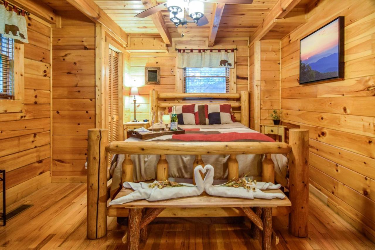Beary Cozy Cabin Sevierville Εξωτερικό φωτογραφία